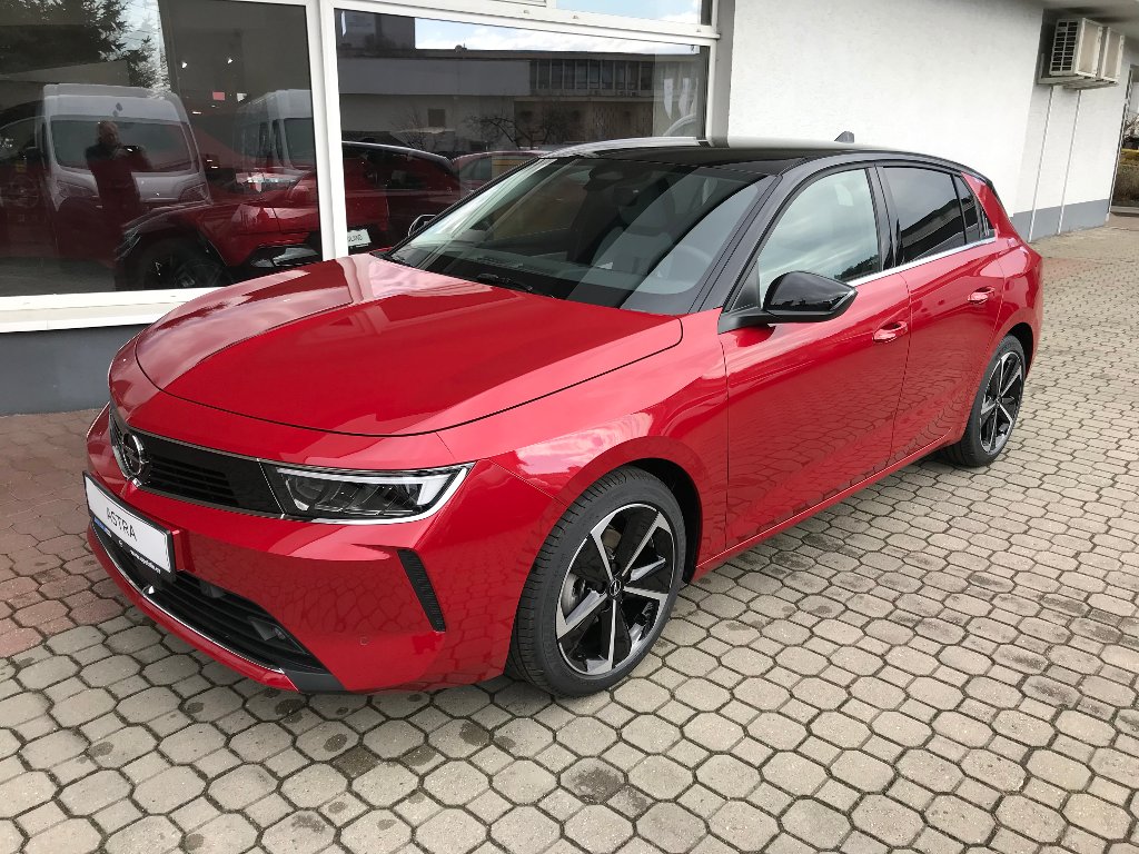 Opel Astra Elegance 1.2 Turbo !!NOVINKA!! Opel Astra