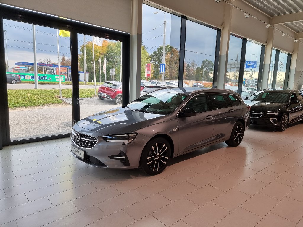 Opel Insignia Ultimate ST 2.0D (128kW) AT8 Opel Insignia
