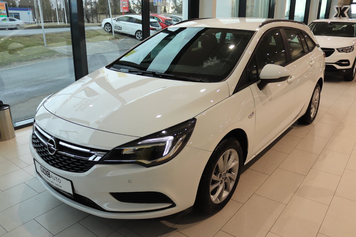 Opel Astra SMILE 1.4 Turbo 92 kW Opel Astra