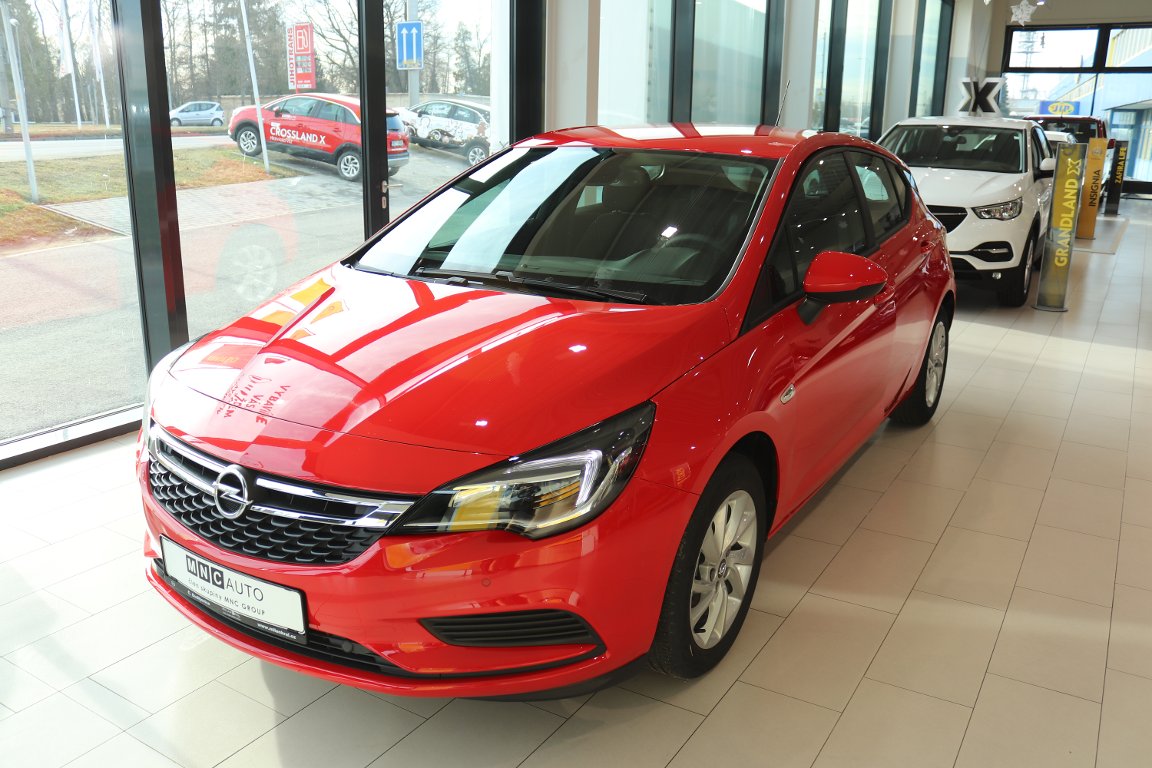 Opel Astra SMILE 1.4 Turbo 92 kW Opel Astra