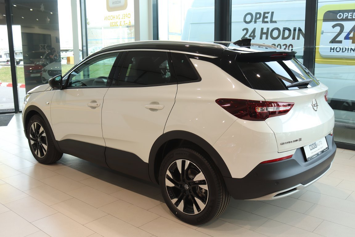 Opel Grandland X ULTIMATE 2.0CDTi 130kW AT8 Opel Grandland X