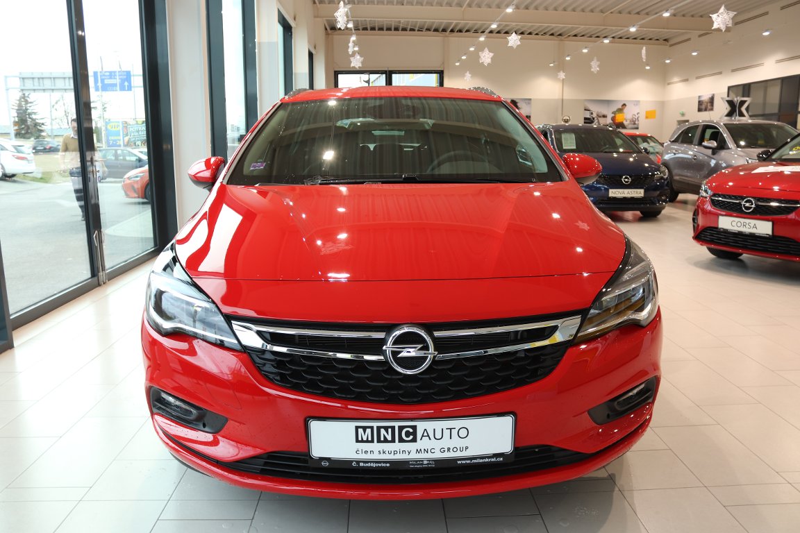 Opel Astra ST Innovation 1.4T AT6 Opel Astra