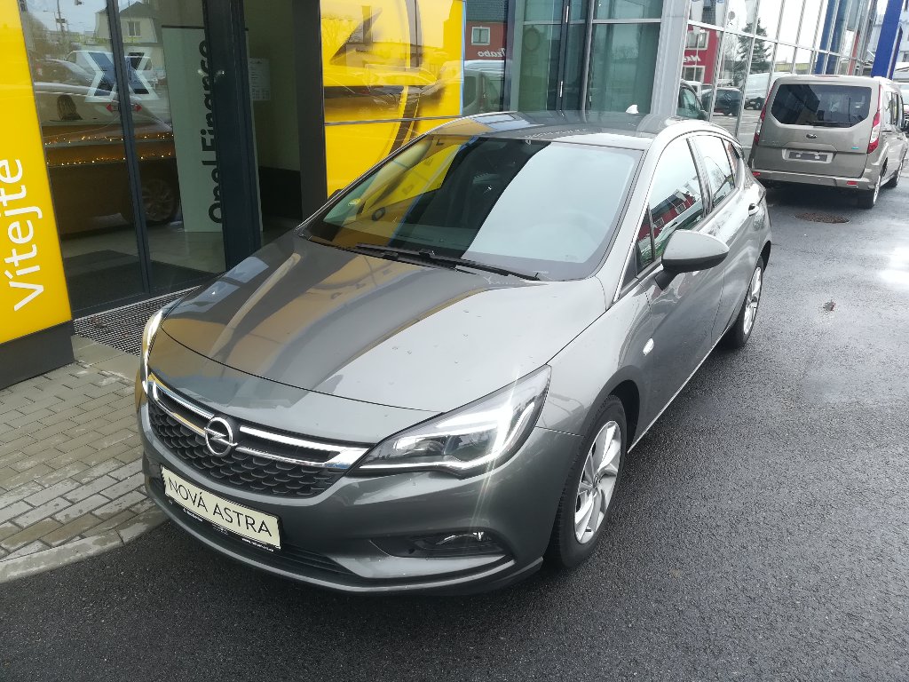 Opel Astra ASTRA INNOV B1.4XFL 92KW MT6 Opel Astra
