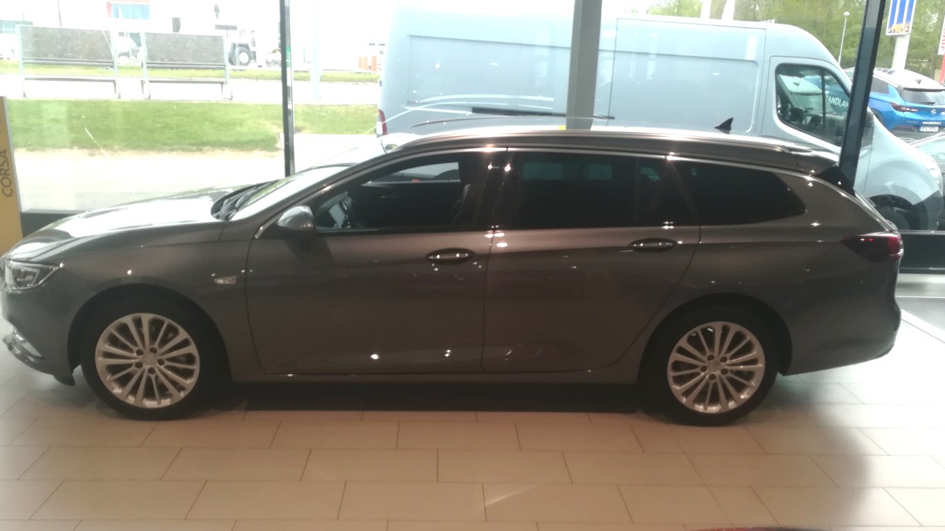 Opel Insignia INNOVATION ST 1.6Turbo 147kW Opel Insignia
