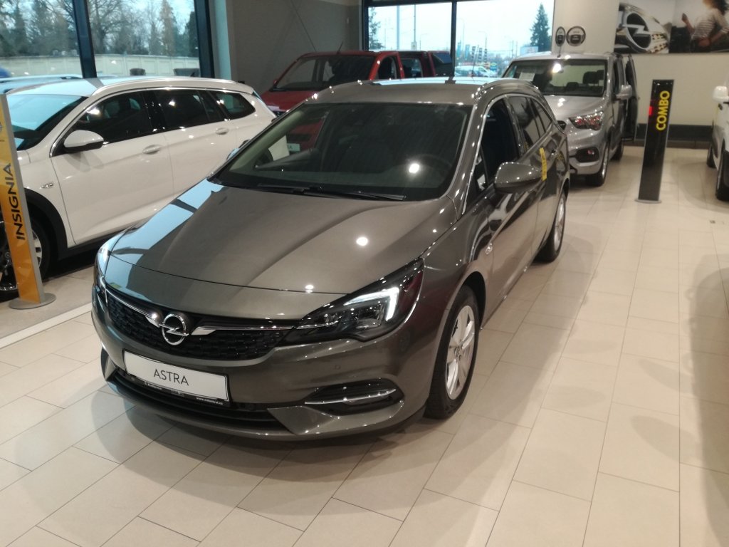Opel Astra Elegance 1.2Turbo 107kW MT6 Opel Astra