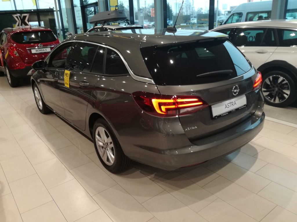 Opel Astra Elegance 1.2Turbo 107kW MT6 Opel Astra