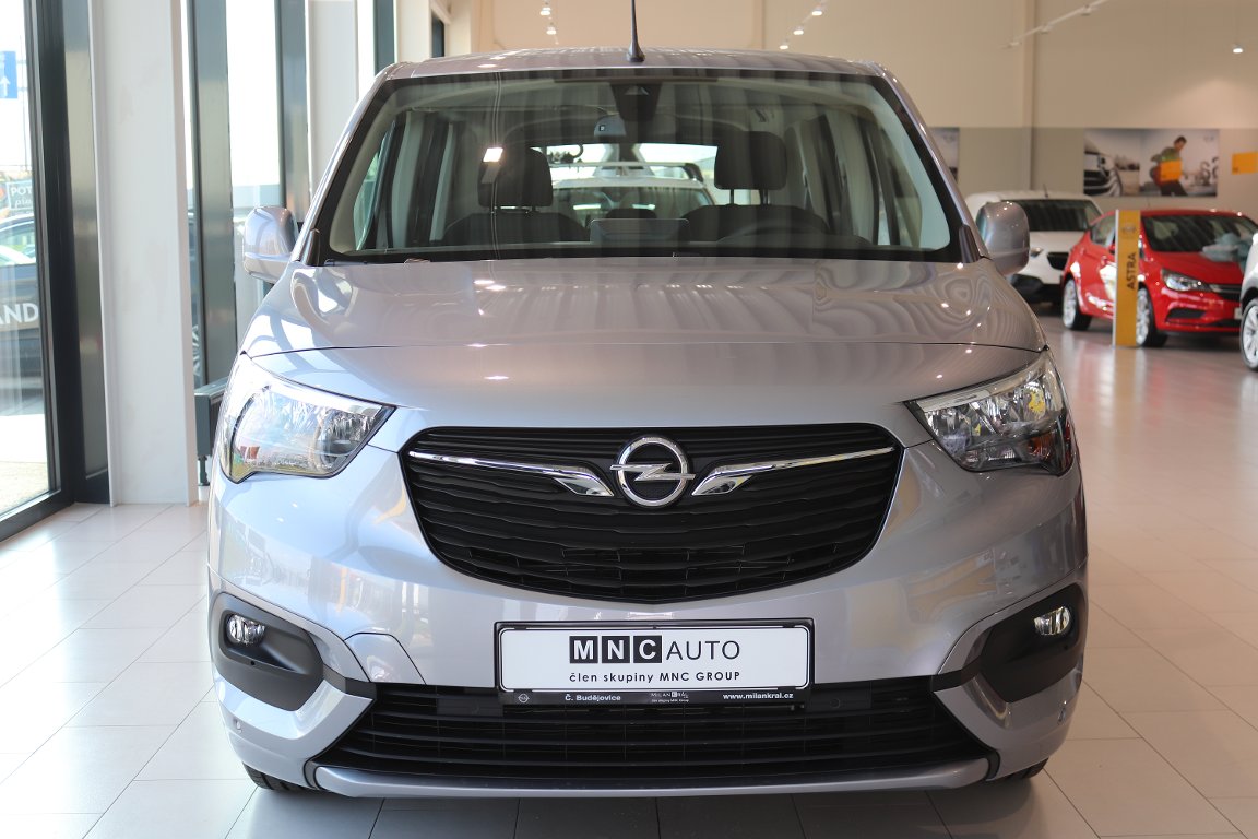 Opel Combo Life Enjoy 1.2T 81kW Opel Combo