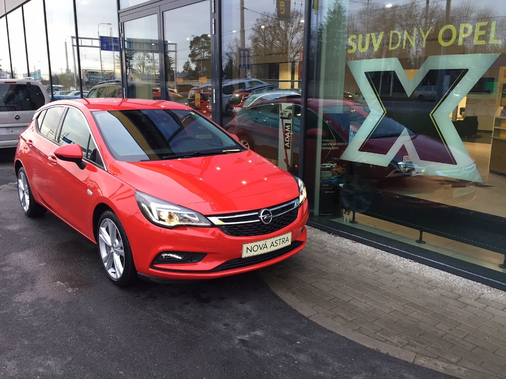 Opel Astra INNOVATION 1.4 Turbo 92 kW Opel Astra