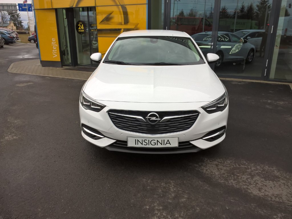 Opel Insignia INNOVATION 2.0CDTI 125kW AT8 Opel Insignia