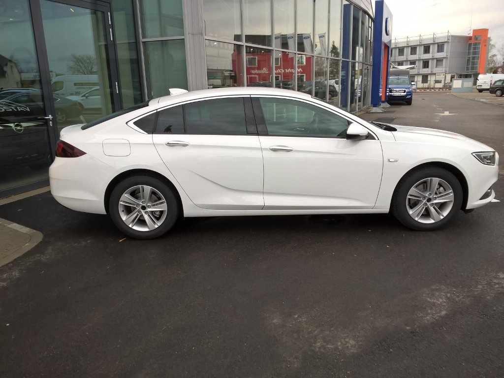 Opel Insignia INNOVATION 2.0CDTI 125kW AT8 Opel Insignia