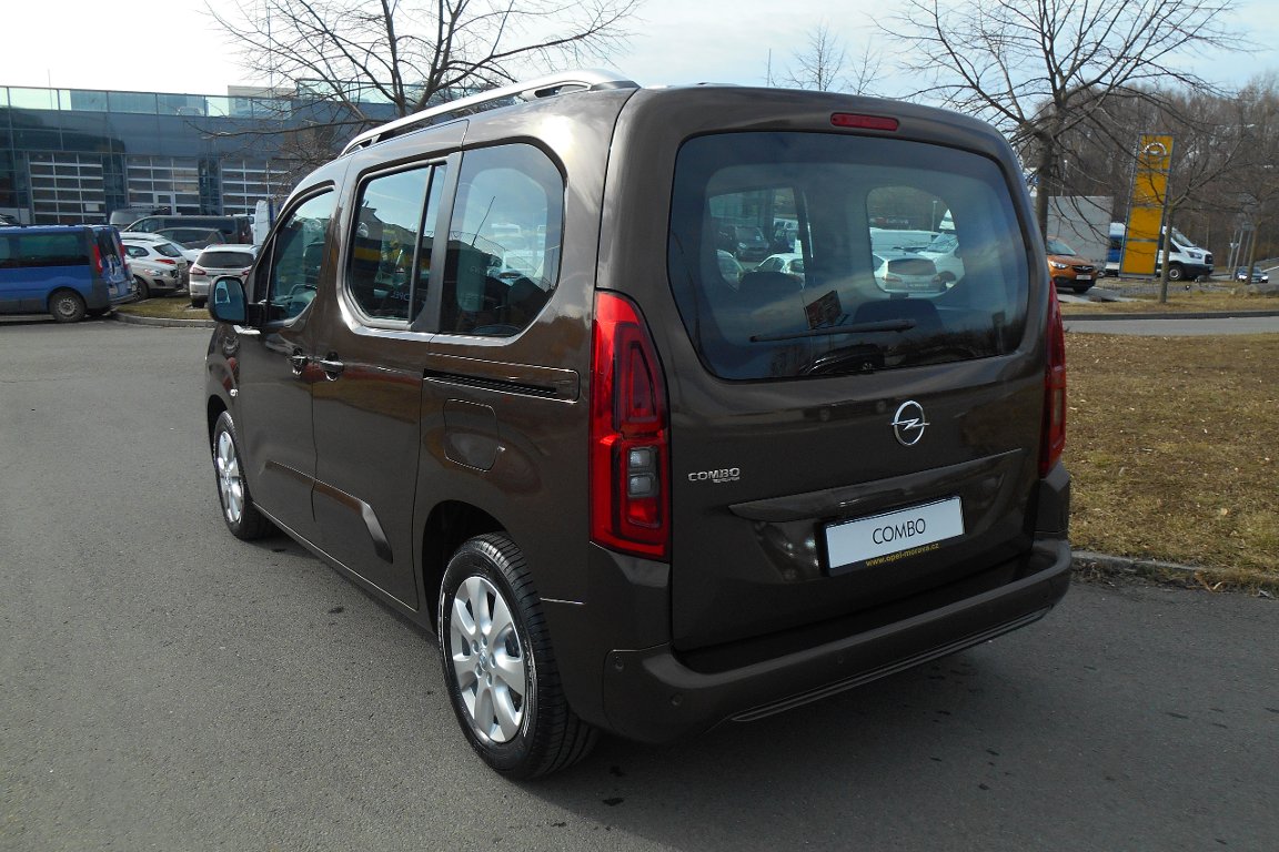 Opel Combo LIFE 1.2 T L1 ENJOY MT6 Opel Combo