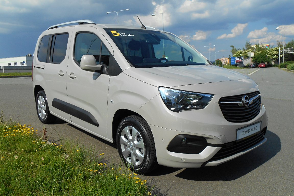 Opel Combo LIFE 1.5 CDTI ENJOY MT5 Opel Combo