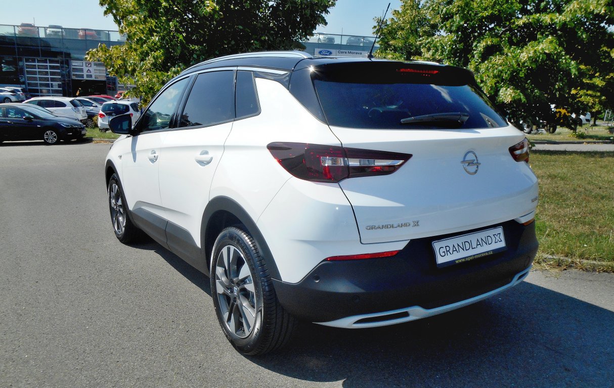 Opel Grandland X 1.5 CDTI AT8 ELEGANCE Opel Grandland X