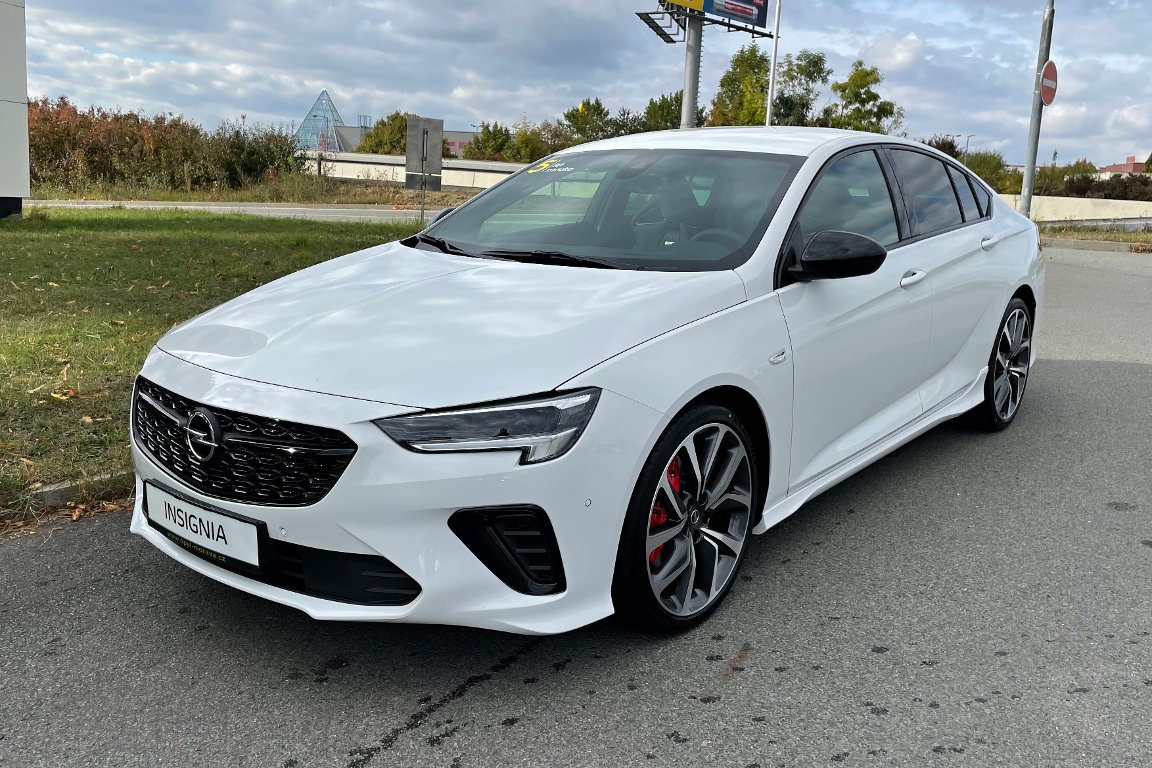 Opel Insignia GSI 2.0 T 4X4 169 KW AT9 Opel Insignia