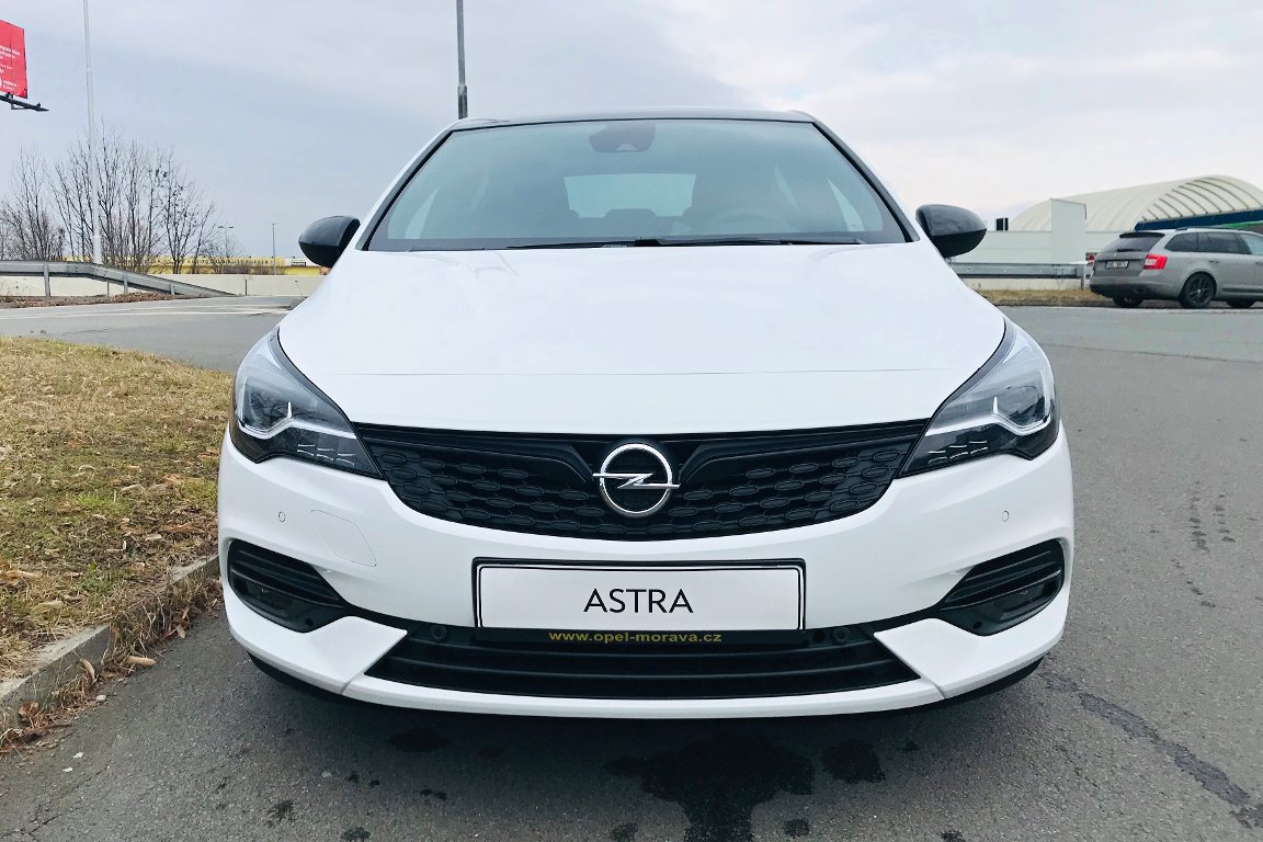 Opel Astra K 1.2 Turbo ULTIMATE 5dv. Opel Astra