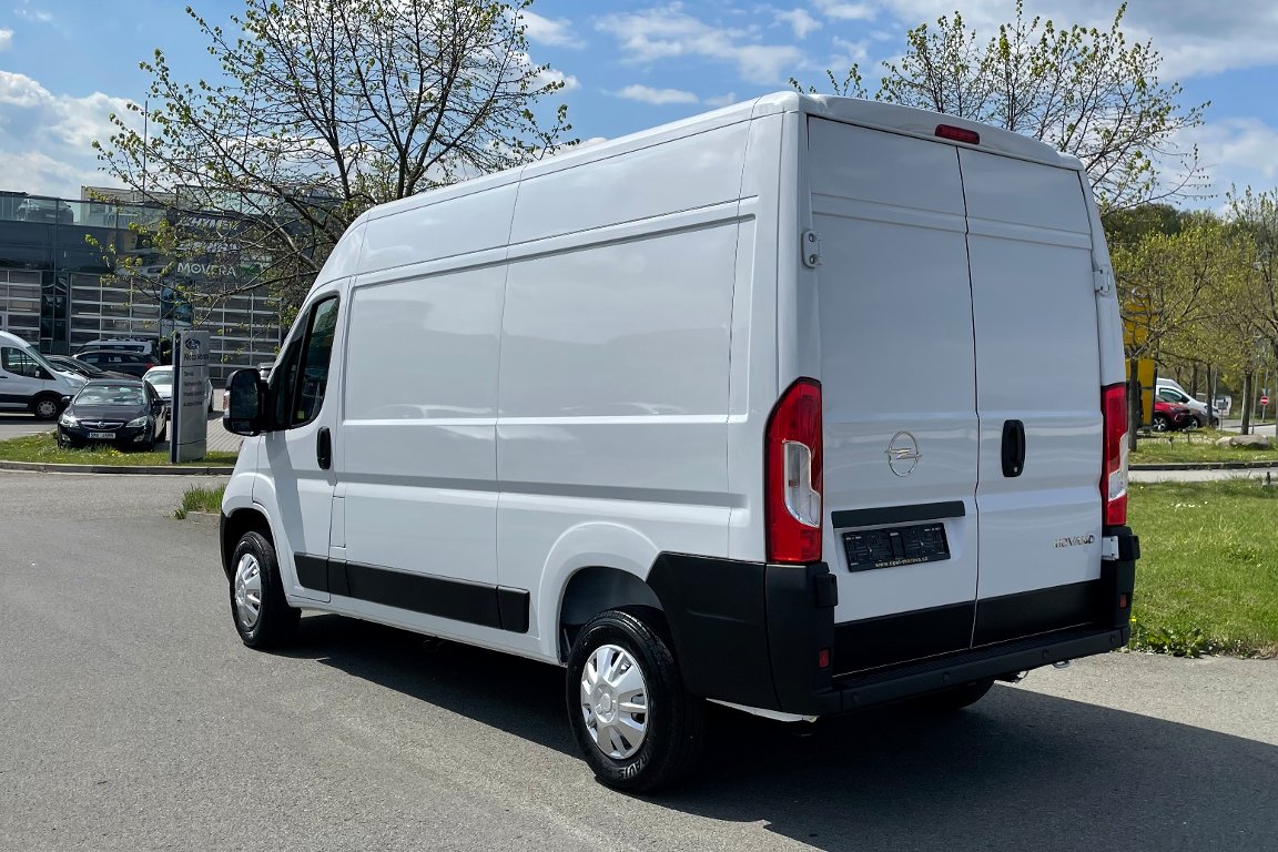 Opel Movano Van 2.2d L2H2 BASE 88KW 3,5t Opel Movano