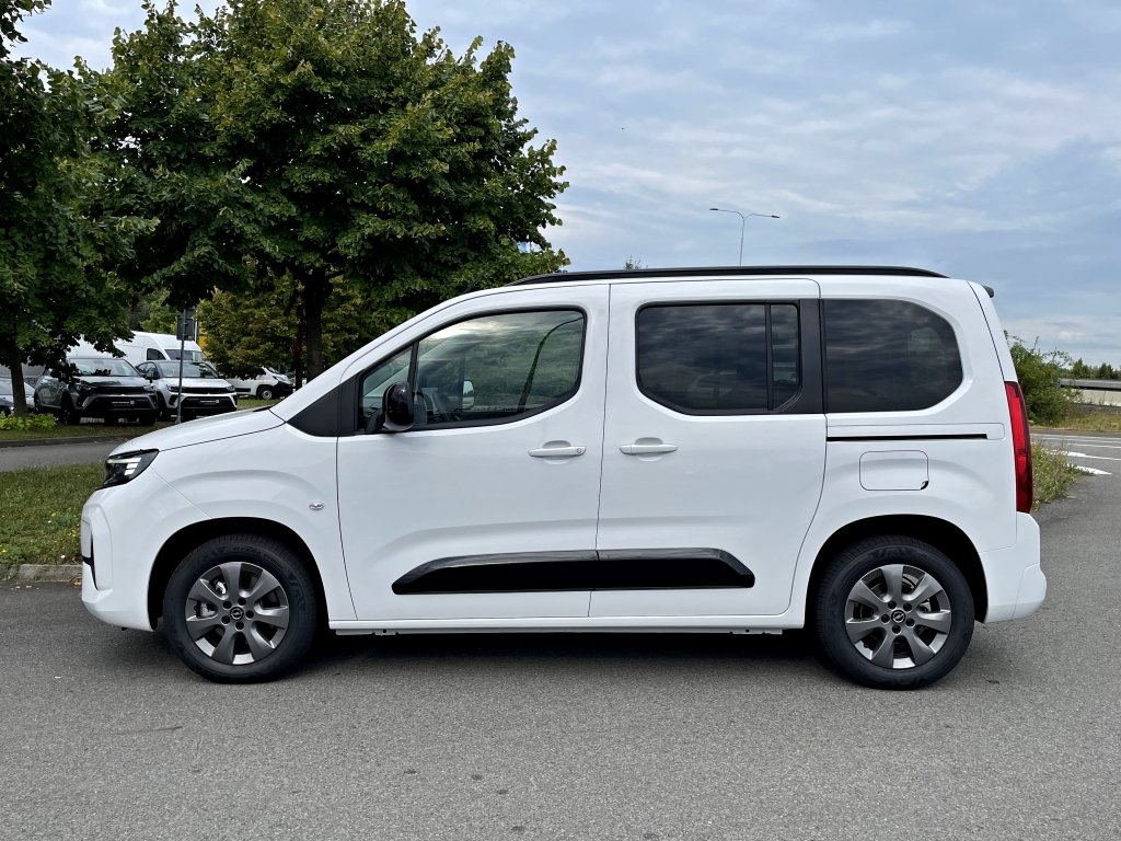 Opel Combo 1.5 CDTi 131k Elegance+ L1 MT6 Opel Combo