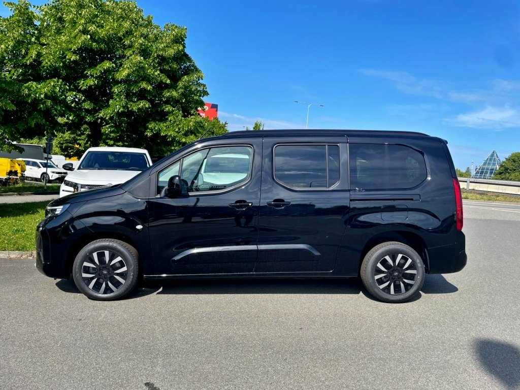 Opel Combo 1.5 CDTi 130K Elegance+ L2 AT8 Opel Combo