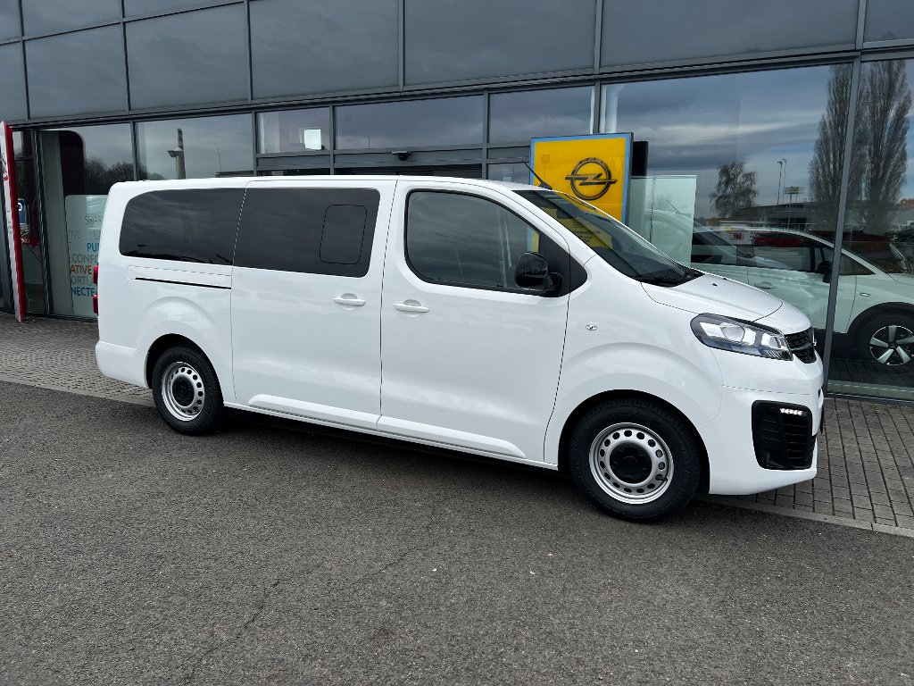 Opel Vivaro L2H1 (L) Combi 2.0L Opel Vivaro