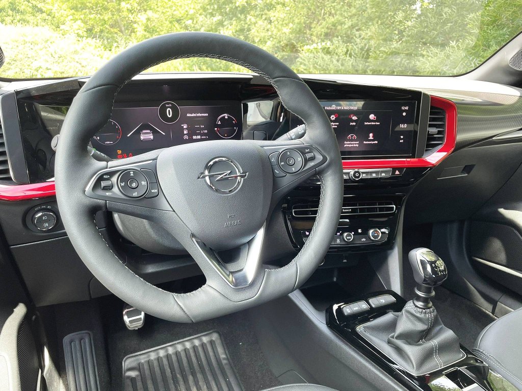 Opel Mokka Ultimate 130k *SKLADEM Opel Mokka