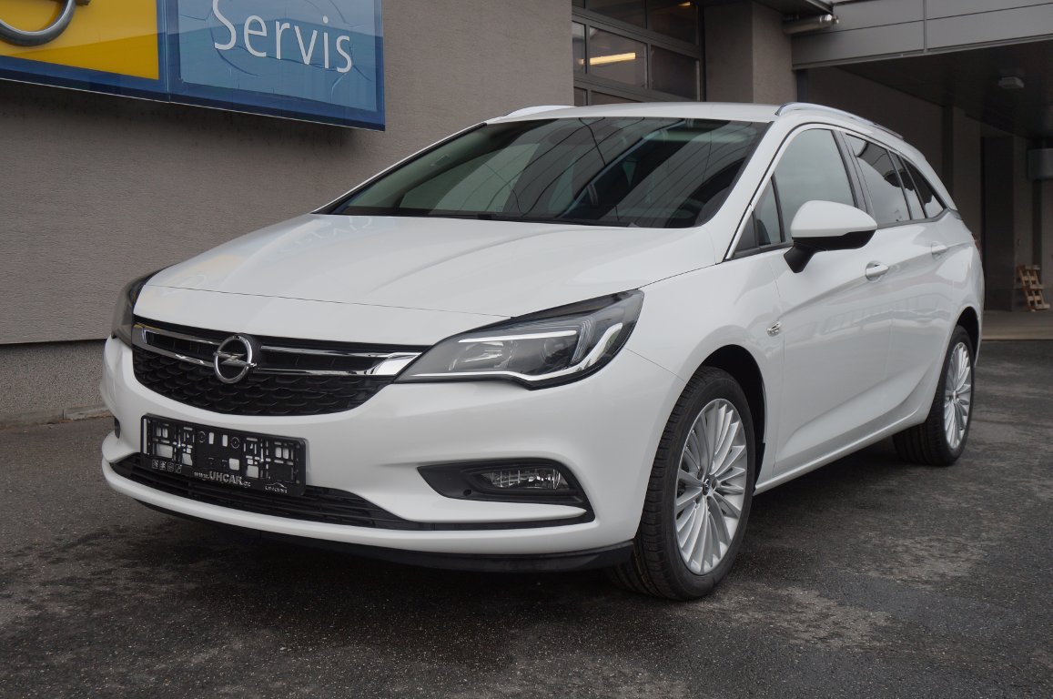 Opel Astra INNOVATION ST 1.4T MT6 Opel Astra