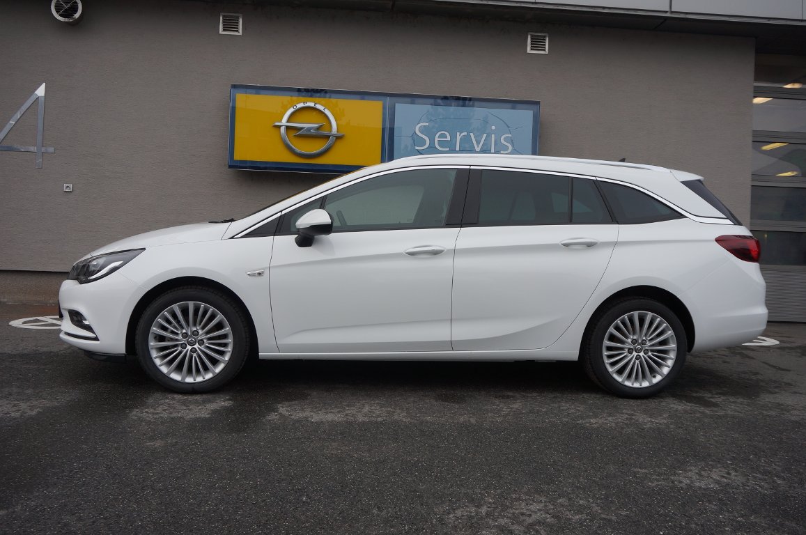 Opel Astra INNOVATION ST 1.4T MT6 Opel Astra