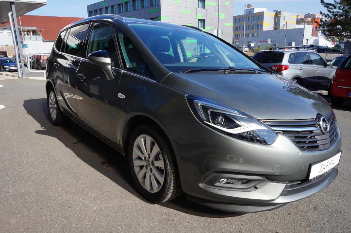 Opel Zafira INNOVATION 7 míst 2.0 125kW Opel Zafira