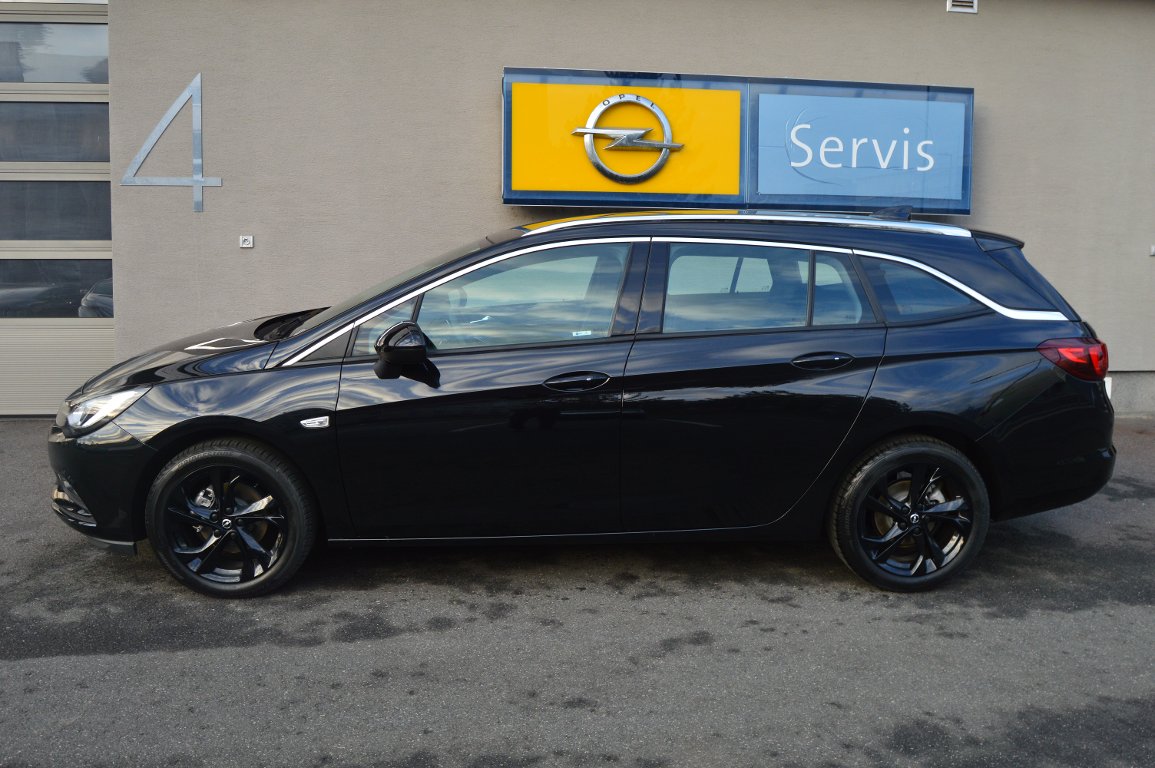 Opel Astra INNOVATION 1.4T AT6 Opel Astra