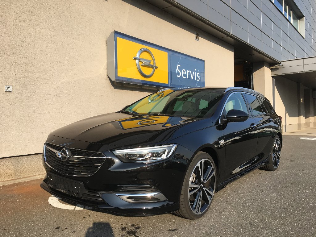 Opel Insignia EXCLUS 2.0CDTI BiTURBO AT8 4x4 Opel Insignia