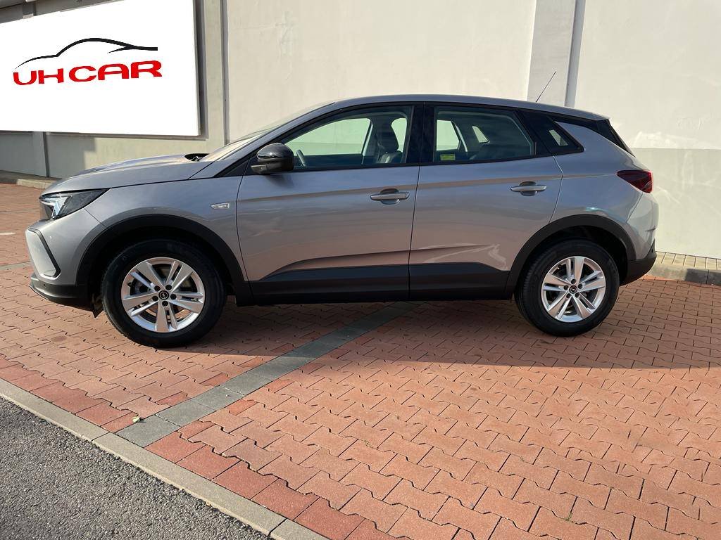 Opel Grandland Granland 130k MT6 5let záruka Opel Grandland