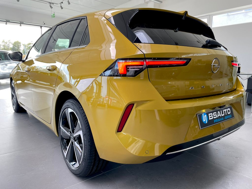 Opel Astra Elegance 1,2 Turbo 96kW MT6 Opel Astra