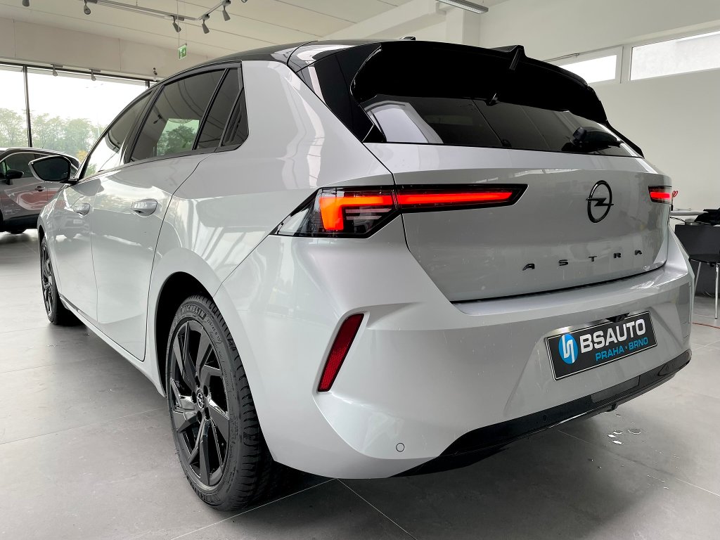 Opel Astra GS Line 1,2 Turbo 96kW Opel Astra