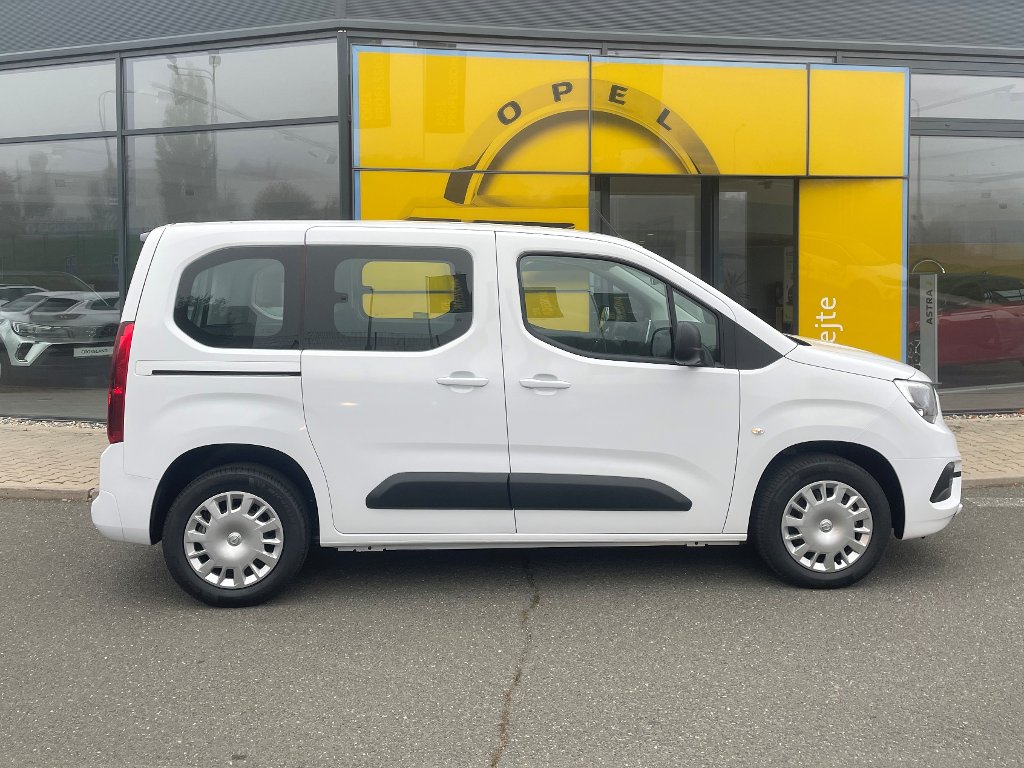 Opel Combo El. Plus 1.5D(96kW/130hp) AT8 Opel Combo