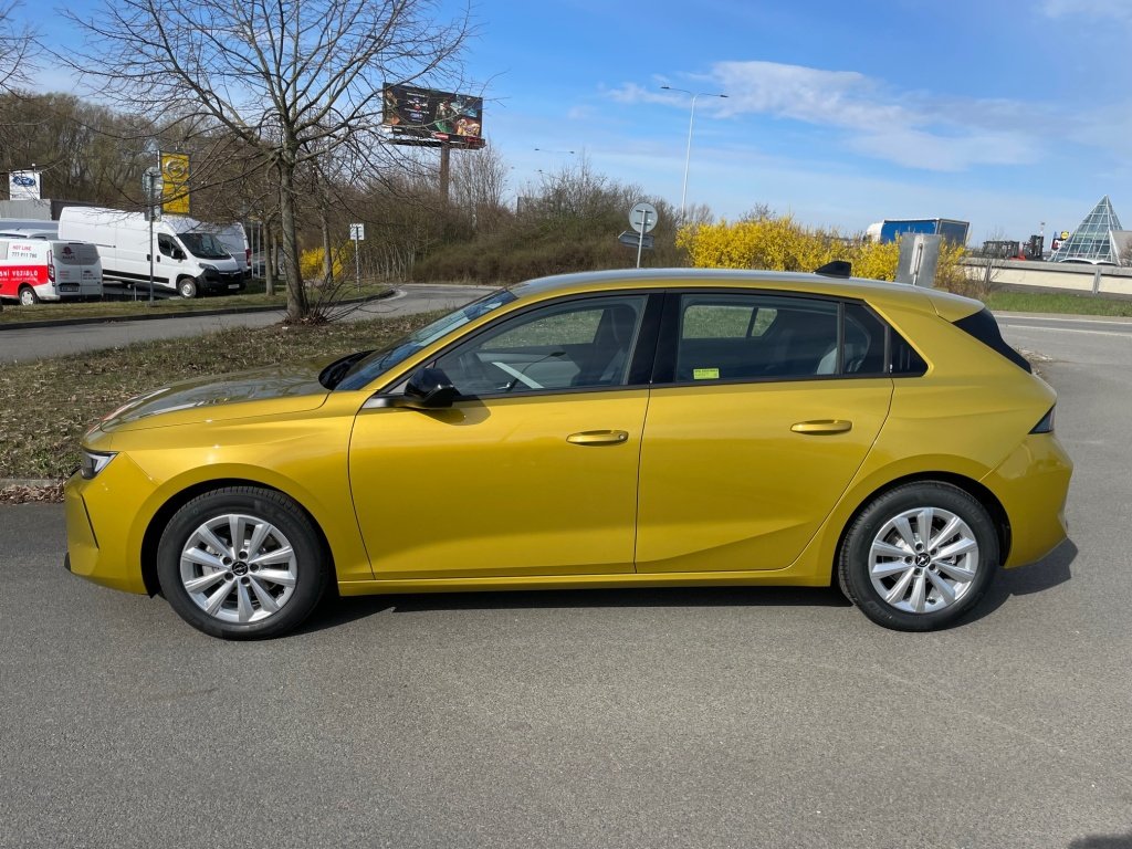 Opel Astra Edition 1.2 T 81kW MT6 Opel Astra