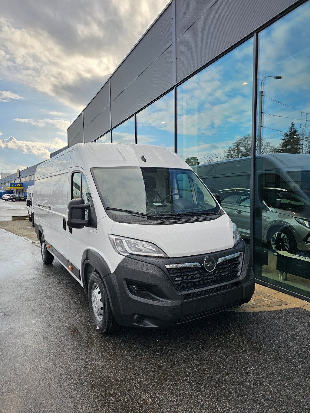 Opel Movano