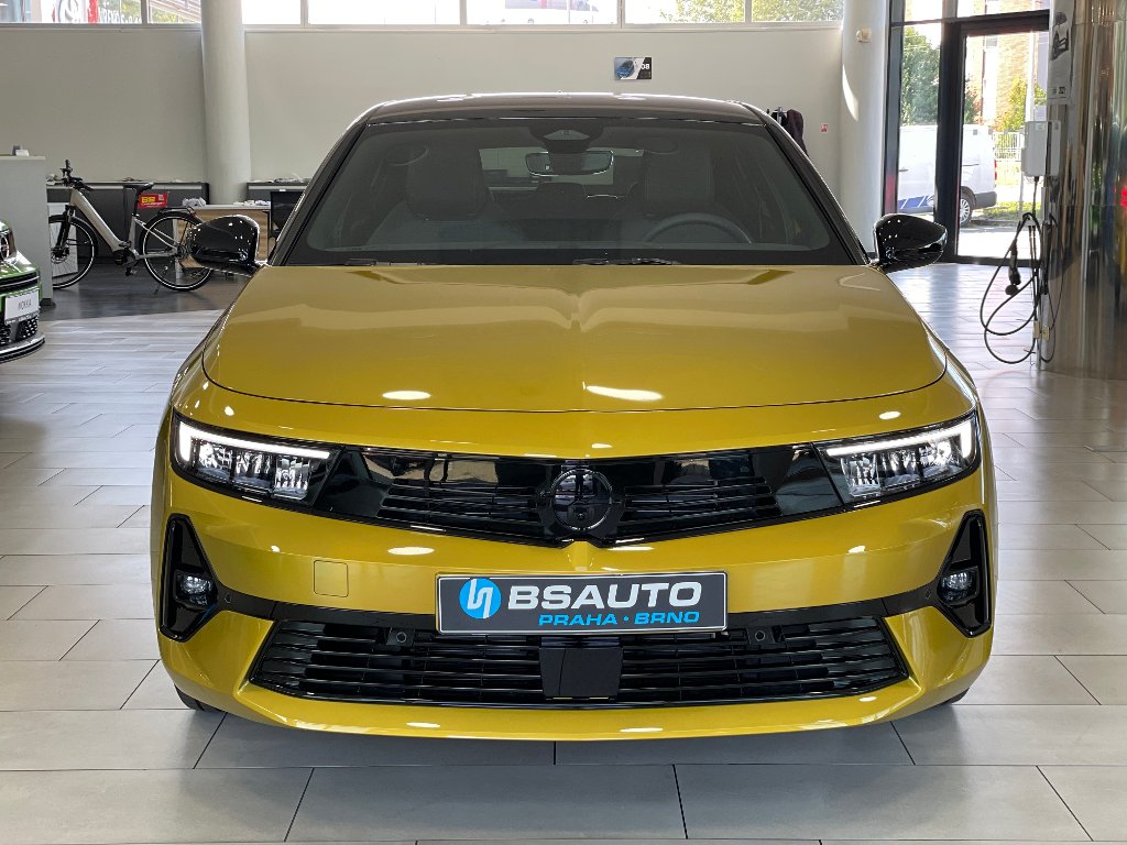 Opel Astra GS 1,2 TURBO 96 kW MT6 + ZP Opel Astra