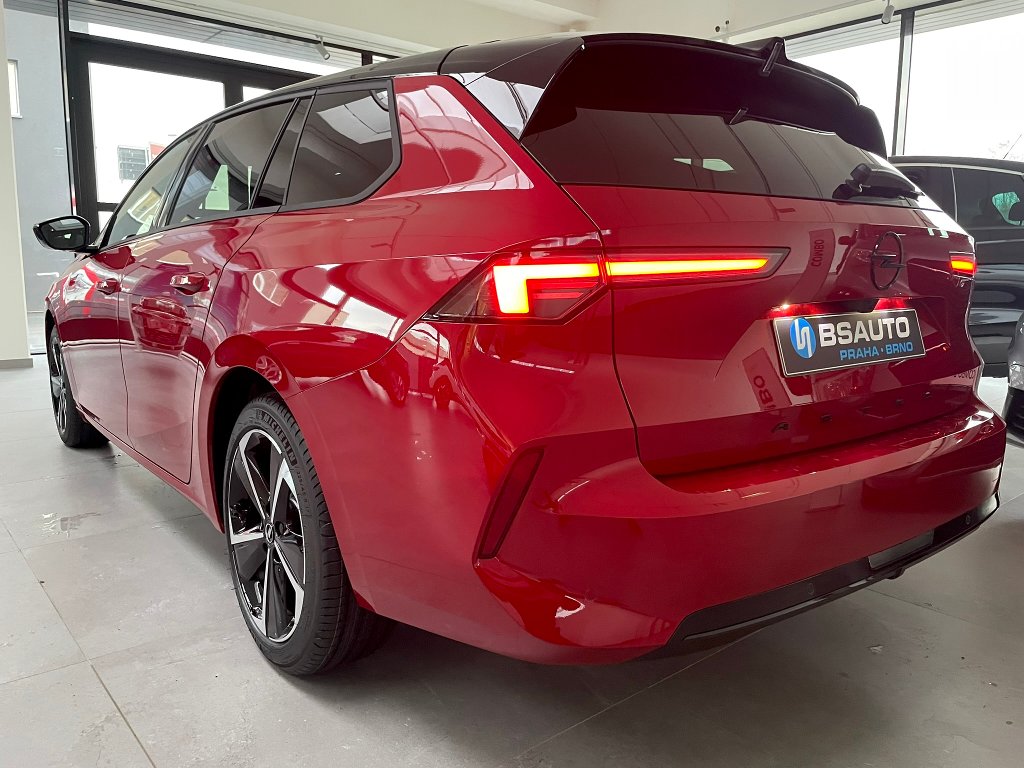 Opel Astra ST GS elektrická 115kW + ZP Opel Astra