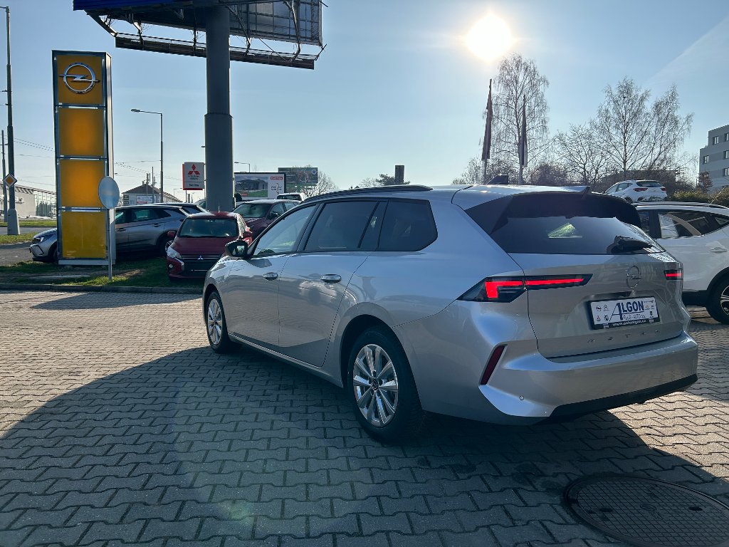 Opel Astra ST Edition 1,2 Turbo 81kW MT6 Opel Astra