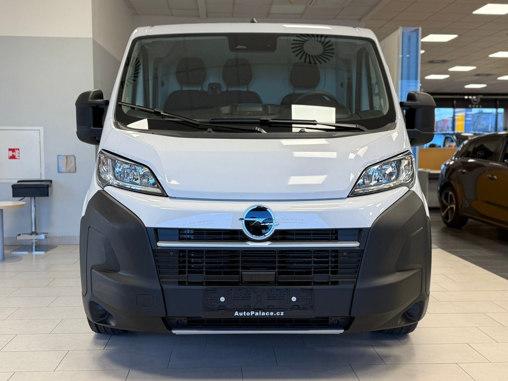 Opel Movano Van 3300 L2H1 120k 6MT Opel Movano