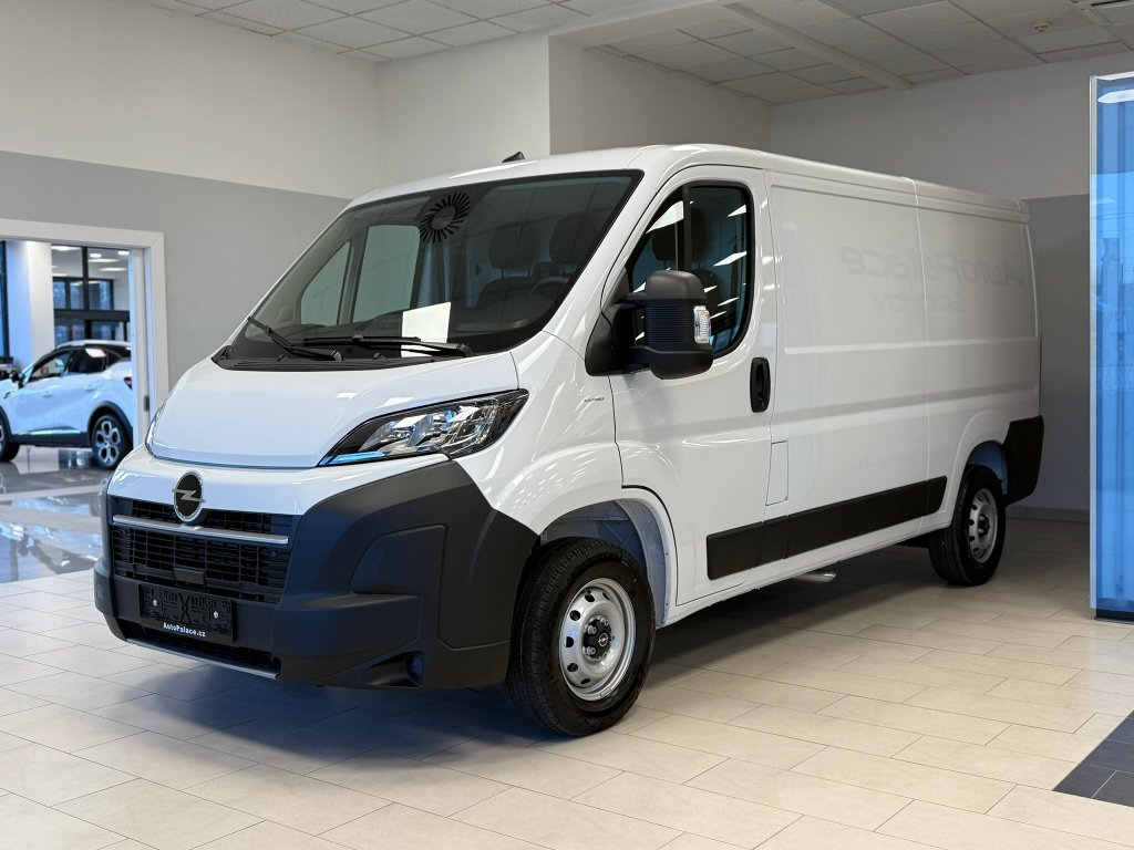 Opel Movano Van 3300 L2H1 120k 6MT Opel Movano